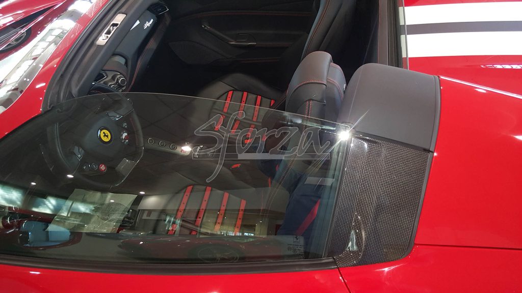 Ferrari 488 F8 Spider carbon b pillars