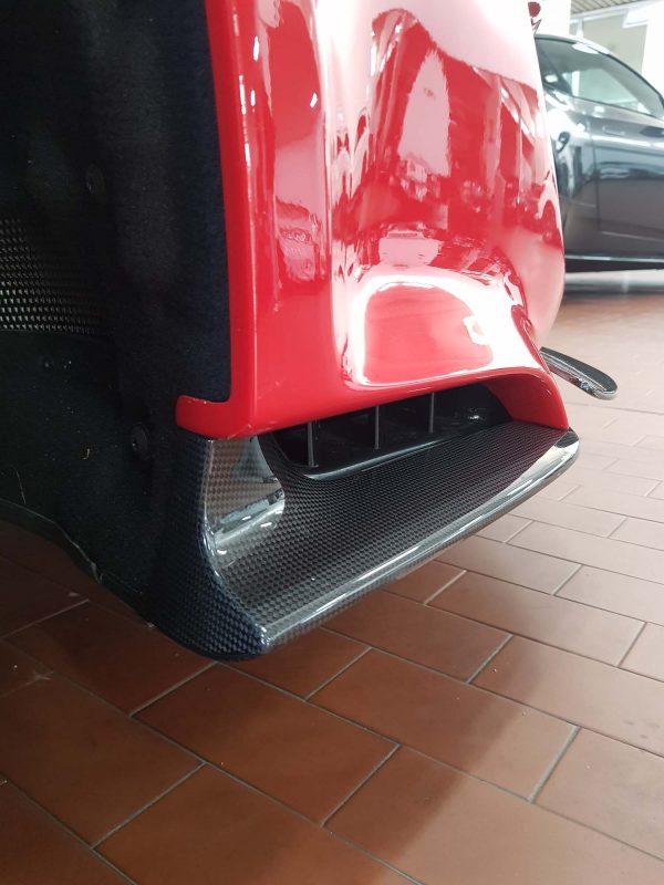 Ferrari 488 Pista seitlich frontspoiler carbon