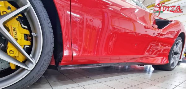Ferrari F8 Carbon rocker panels underdoor